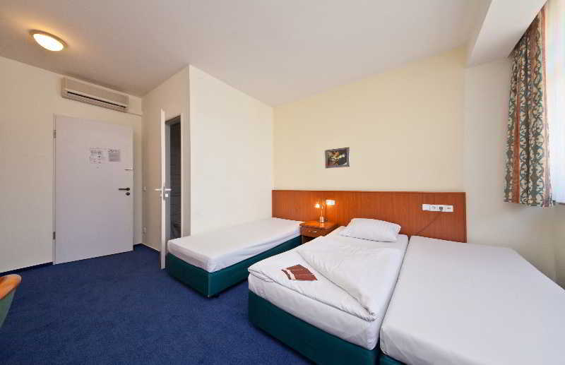 Arcadia Belmondo Hotel Hamborg